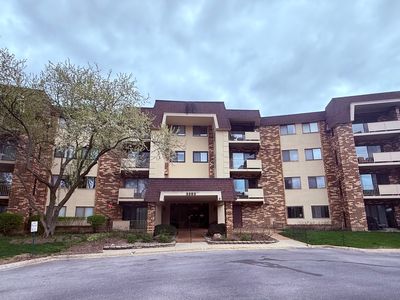 Property at 3350 N Carriageway Dr Unit 318, Arlington Heights, IL