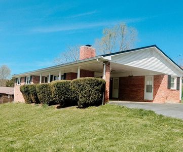 131 Stapleton St