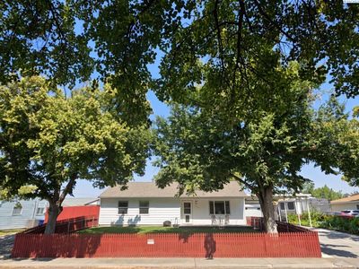 410 Basswood Ave