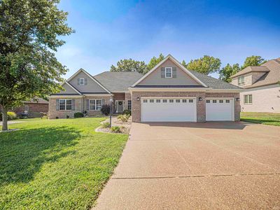 8250 Pelican Pointe Dr