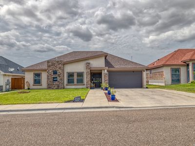 2721 Acacia