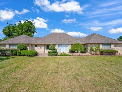 1120 NW Becontree Dr