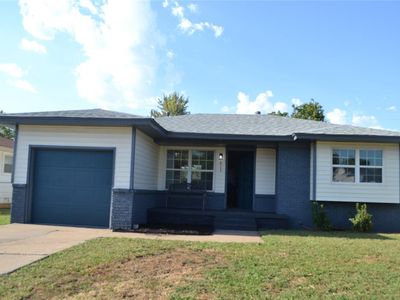 Property at 917 W Rulane Dr, Midwest City, OK