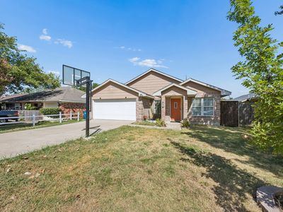 Property at 594 Trout St, Rockwall, TX