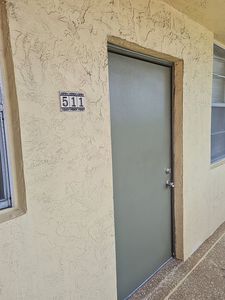 2400 NE 10th St APT 511