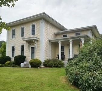 868 Winslow Rd