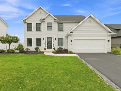 11 Hickory Ln