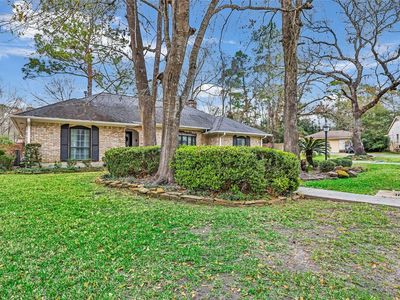 735 Angelina Dr