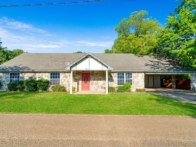 201 S 10th St