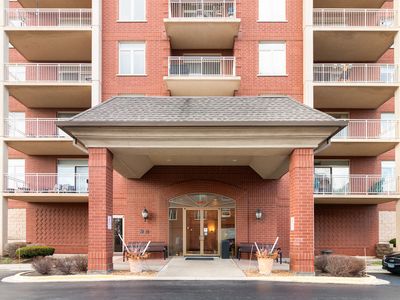 8440 Callie Ave #C-405