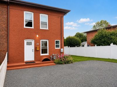 29 River St