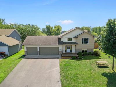 Property at 213 Douglas Dr, Waverly, MN