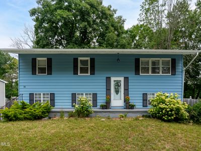 14 Deerleap Place