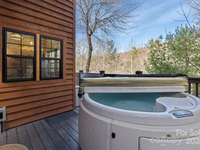 100 Bear Den Mountain View Dr #2