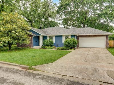 1717 S Robberson Avenue