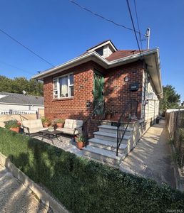 3058 Barkley Avenue