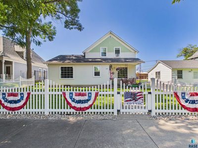 209 Joliet Ave SE