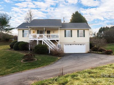 16 Kinsale Dr
