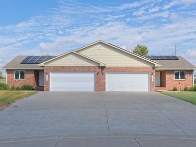 1220-1222 Lazy Creek Ct