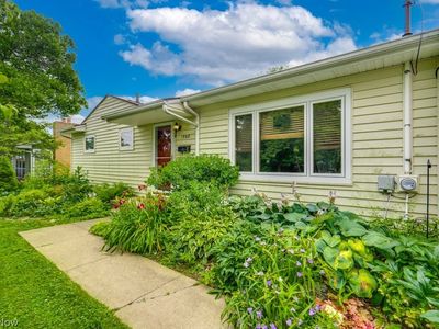 Property at 1568 Hagey Dr, Barberton, OH