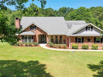 102 Churchill Downs Dr
