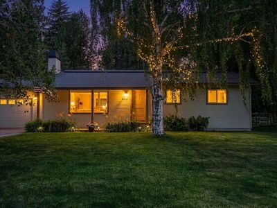 609 S 4th Ave