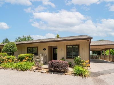 230B Ridgecrest Villas Dr