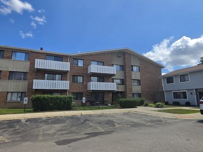 2000 Bayside Dr #304