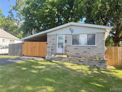 231 Sadonia Ave