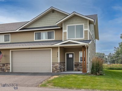 222 Naomi Rose Ln