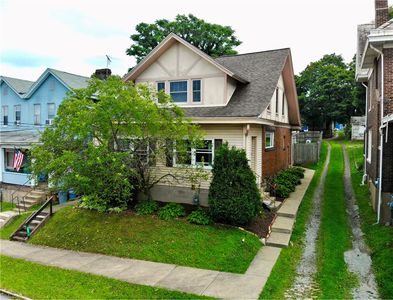 Property at 304 N 2nd St, Jeannette, PA