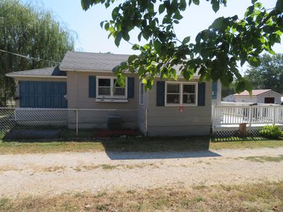 200 E Lee Street
