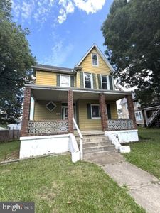 2704 Hamilton Ave