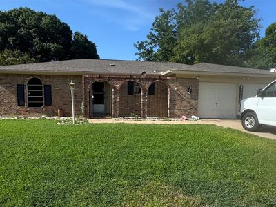 606 Pepperidge Ct