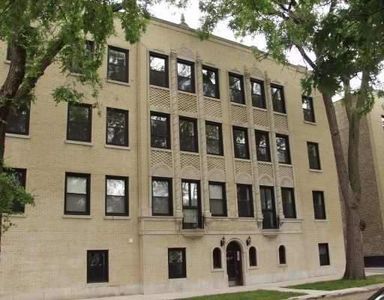 6101 N Washtenaw Ave #D1