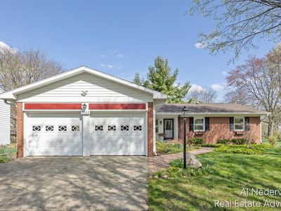 1902 Ridgemoor Dr SE