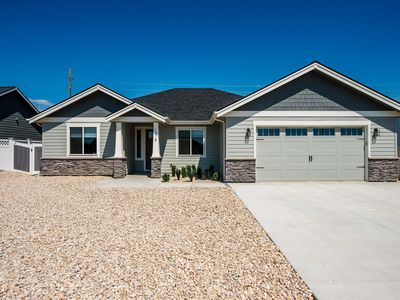 1275 Oxbow Dr