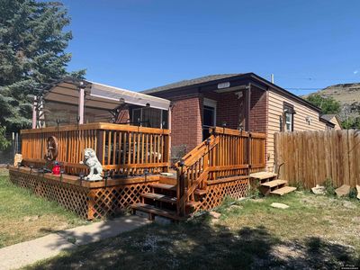 1121 Veterans Ave