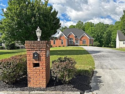 267 Paradise Ln