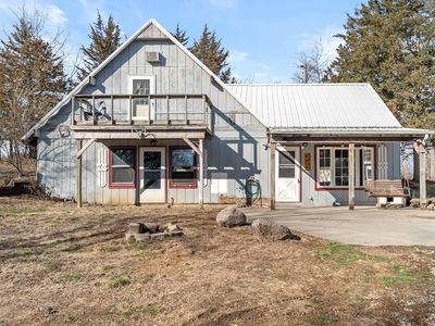 28609 & 28611 Amarillo Ave