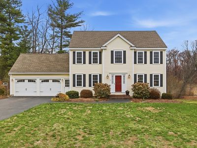 17 Gray Farm Rd
