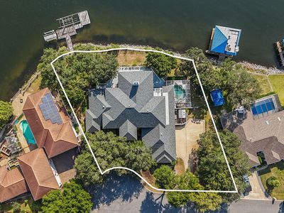 777 Boulevard Of The Champions