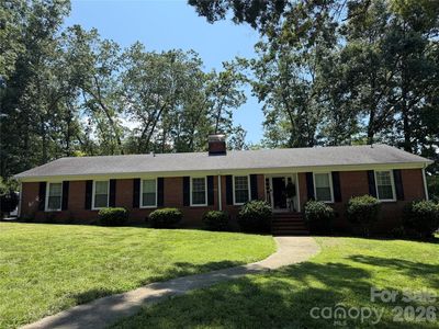 1110 Oakhill Dr
