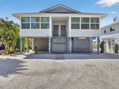 235 Mango St #237