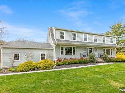 68 Burnwood Ln