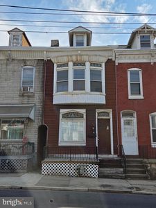 1712 Perkiomen Ave