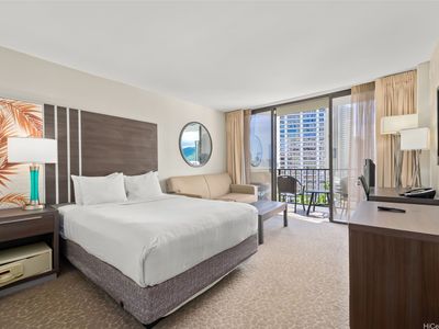 1850 Ala Moana Blvd #819