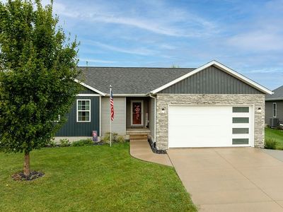 593 Raleigh Ln