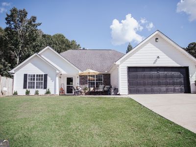 401 N Lost Lake Cv