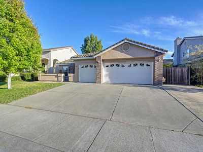 2212 Endeavor Way